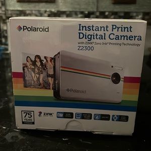 Vintage Polaroid instant print digital camera brand new never used.